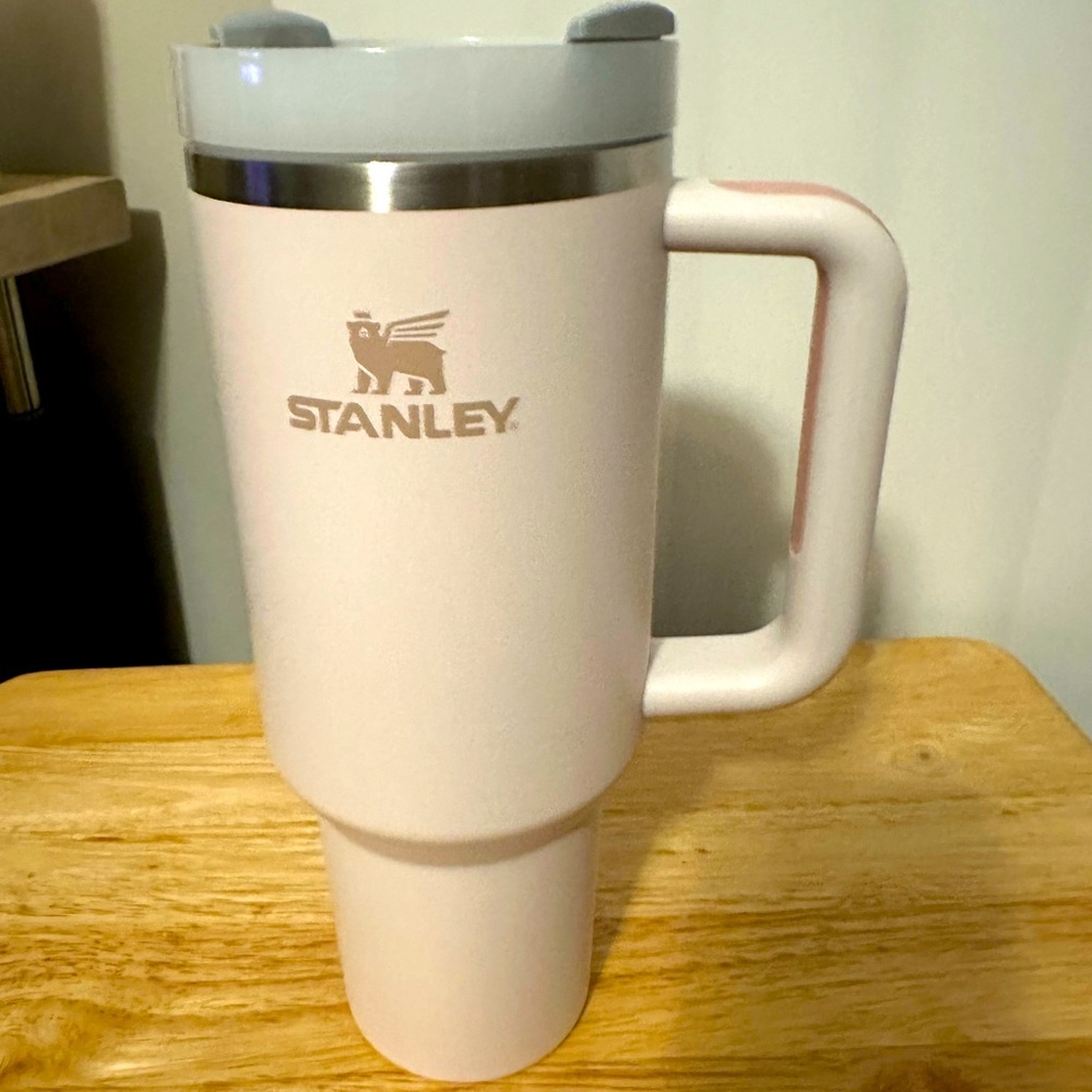 Stanley Quencher Rose Quartz 40oz